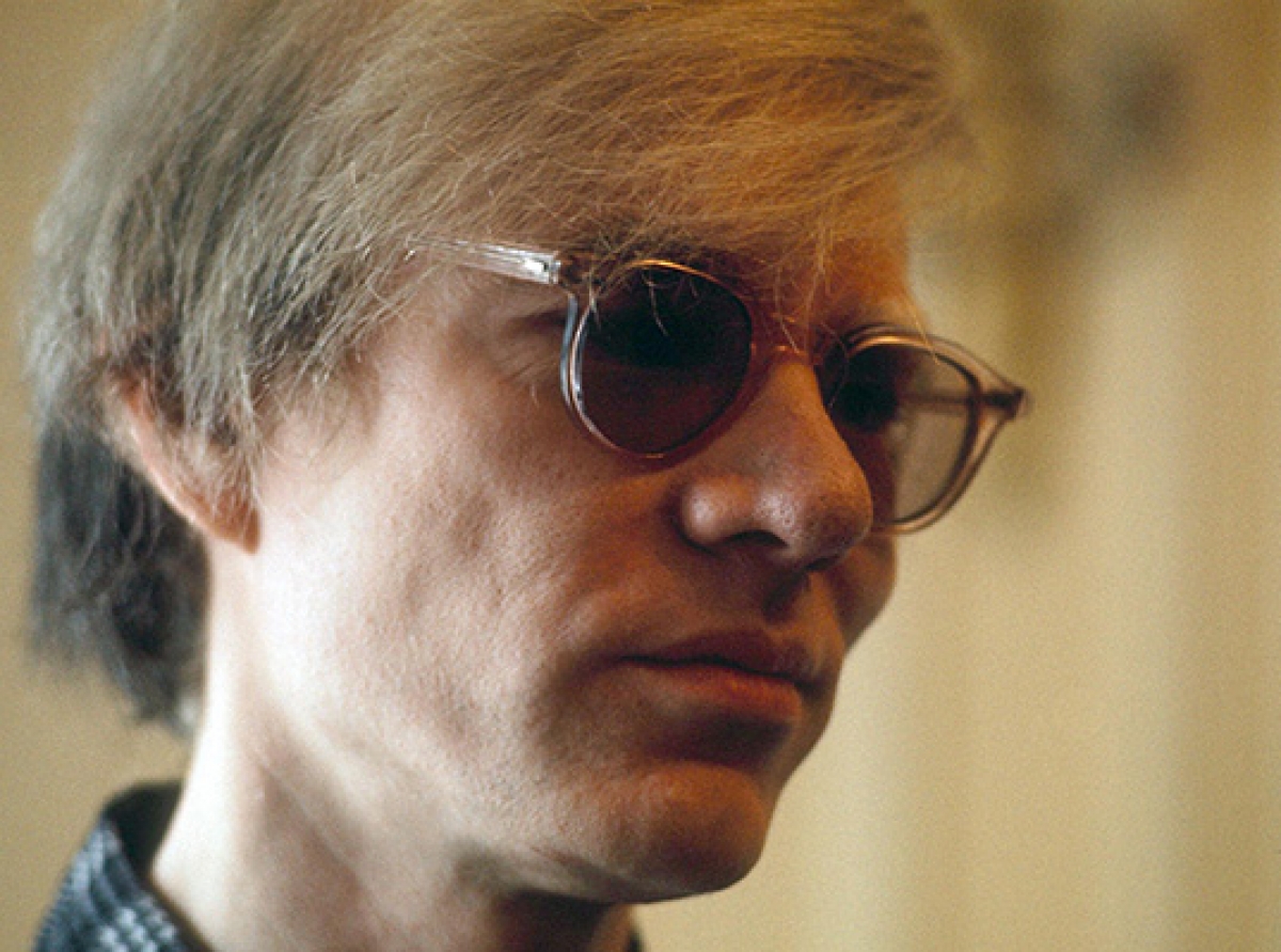 ANDY WARHOL : Τα 11 πιο αμφιλεγόμενα έργα τέχνης του, από το Grisly Car Crashes έως το Fellatio. 